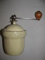 Metalen Peugeot koffiemolen model G1., Antiek en Kunst, Antiek | Keukenbenodigdheden, Ophalen of Verzenden