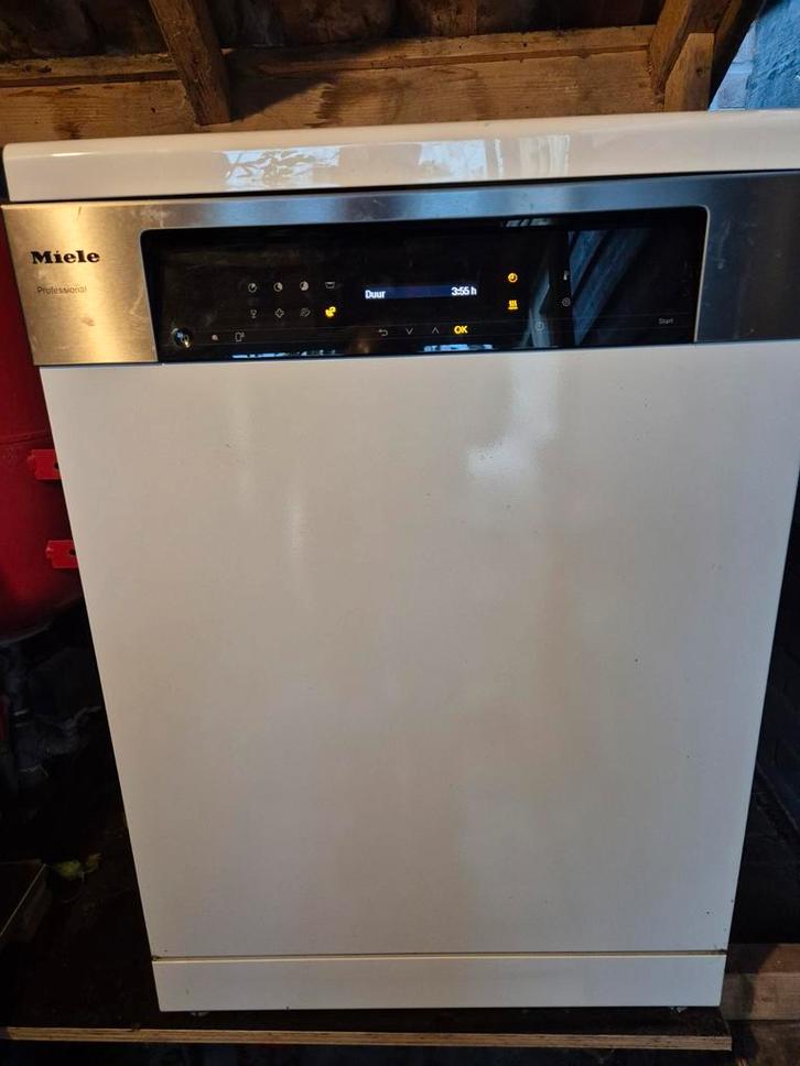 Miele Professional Vaatwasser PFD100  6 Maanden oud, Witgoed en Apparatuur, Vaatwasmachines, Zo goed als nieuw, Inbouw, 85 tot 90 cm