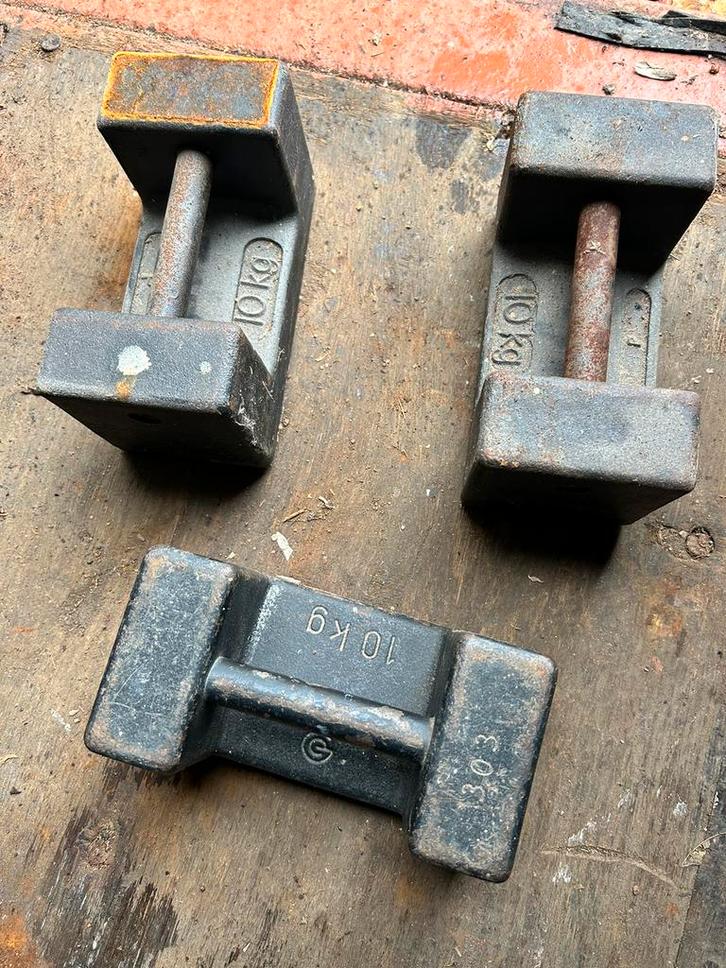 iJkgewichten 10 kg per stuk, Antiek en Kunst, Antiek | Gereedschap en Instrumenten, Verzenden