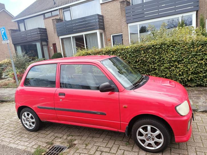 Daihatsu Cuore 1.0 STI 2002 Rood, Auto's, Daihatsu, Particulier, Cuore, Airbags, Elektrische buitenspiegels, Elektrische ramen