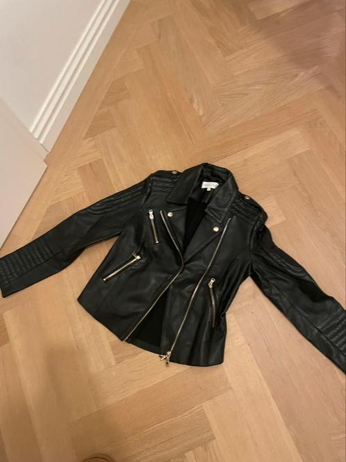 Patrizia pepe  lamsleren jas jack NL34 nieuw, Kleding | Dames, Jassen | Zomer, Nieuw, Maat 34 (XS) of kleiner, Zwart, Ophalen of Verzenden