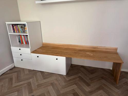 Speelgoedkast /kinderbureau met echt eiken bureaublad, Kinderen en Baby's, Kinderkamer | Commodes en Kasten, Gebruikt, 105 cm of meer