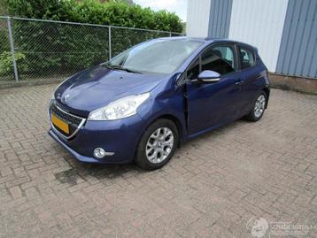 Peugeot 208 Navi Airco Radio/CD 131.000 KM (bj 2012) beschikbaar voor biedingen