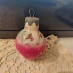 B1133 oude kerstbal roze aardbei 5,5 cm, Ophalen of Verzenden, Gebruikt