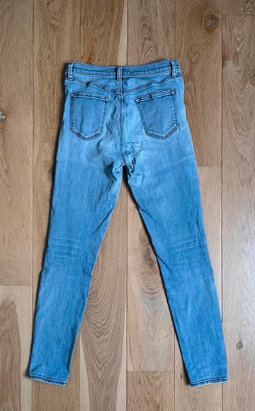 J Brand - Jeans / Spijkerbroek - Maat 27 - Pre owned, Kleding | Dames, Spijkerbroeken en Jeans, Gedragen, W27 (confectie 34) of kleiner