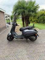 Vespa Sprint 2023 Euro5 SNOR Matgrijs, Fietsen en Brommers, Scooters | Vespa, Ophalen, Maximaal 45 km/u, Vespa S, Zo goed als nieuw