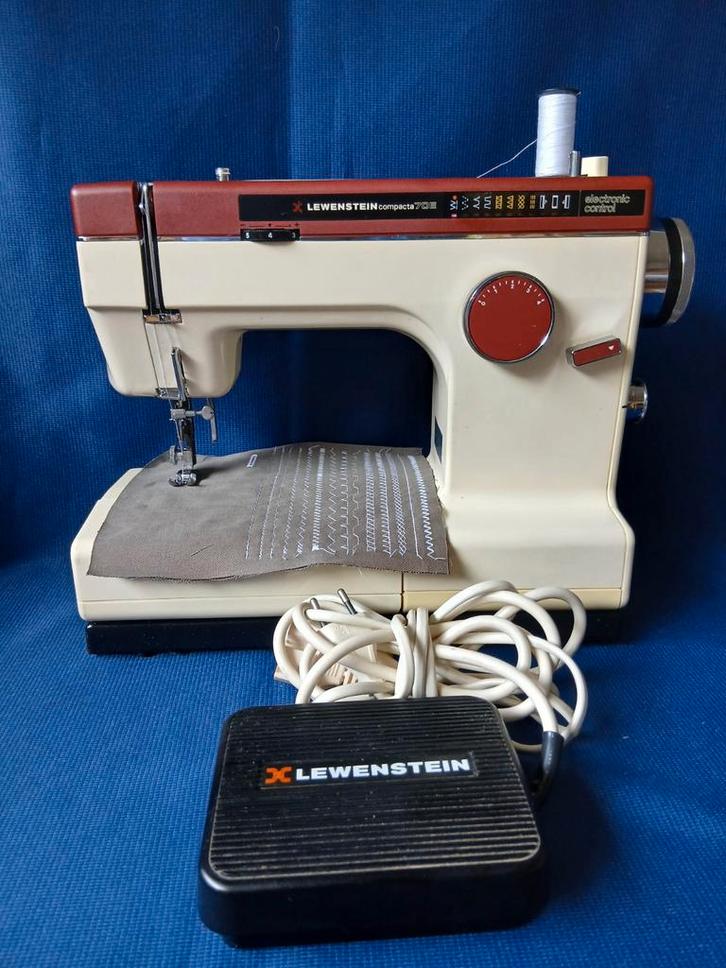 Lewenstein Compacta 70E Naaimachine, Hobby en Vrije tijd, Naaimachines en Toebehoren, Gebruikt, Naaimachine, Ophalen of Verzenden