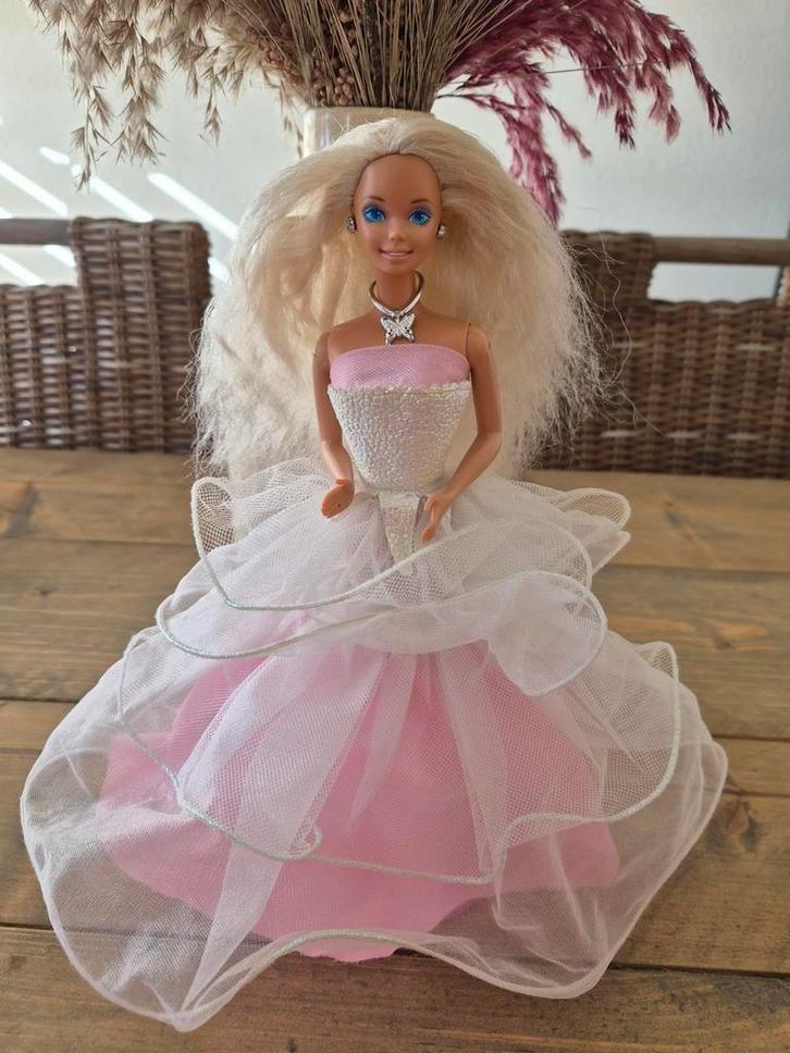 Vintage Barbie Dance Magic jaren 90, Kinderen en Baby's, Speelgoed | Poppen, Zo goed als nieuw, Barbie, Ophalen of Verzenden