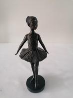 27 cm hoog beeldje van een ballerina, Antiek en Kunst, Ophalen of Verzenden