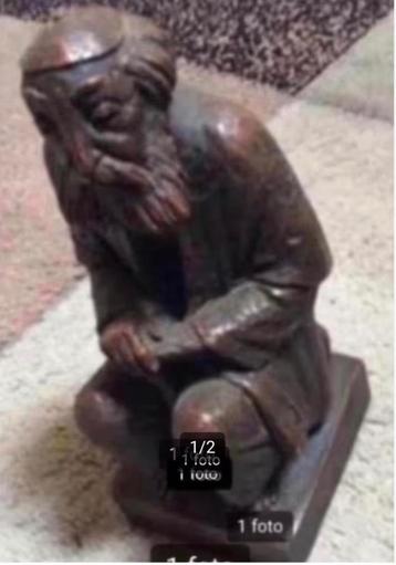 Zwaar stenen Abraham beeld gesigneerd.  beschikbaar voor biedingen