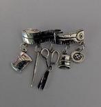 Broche meetlint met naaigerei  , Verzenden, Nieuw, Zilver, Overige materialen