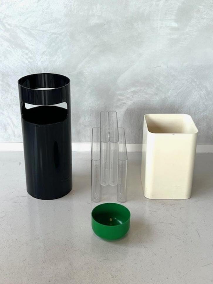 Kartell lectuurbak paraplubak prullenbak schaal Stoppino, Huis en Inrichting, Woonaccessoires | Krantenbakken en Lectuurbakken