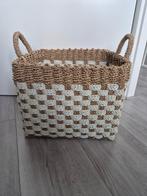 Mooie gevlochten mand, Huis en Inrichting, Mand, Ophalen of Verzenden, Zo goed als nieuw, Riet