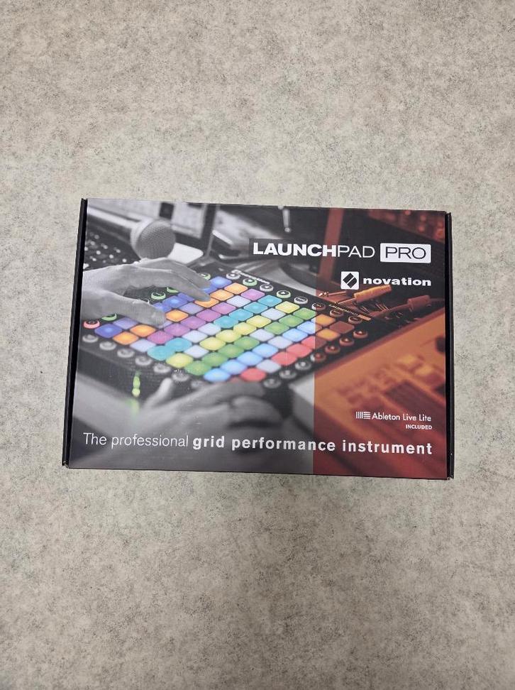 Novation Launchpad Pro MK3 64-pad. Nieuw, Muziek en Instrumenten, Midi-apparatuur, Nieuw, Ophalen of Verzenden