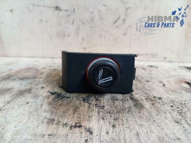 Audi A4 Avant B7 Sigarettenaansteker 8P0863387D 2004 - 2011, Auto-onderdelen, Interieur en Bekleding, Gebruikt, Ophalen of Verzenden