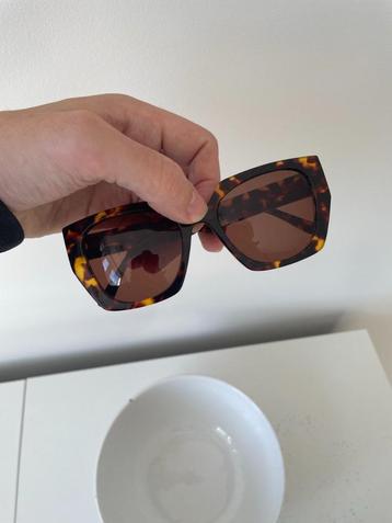 Zonnebril Charlie Temple beschikbaar voor biedingen