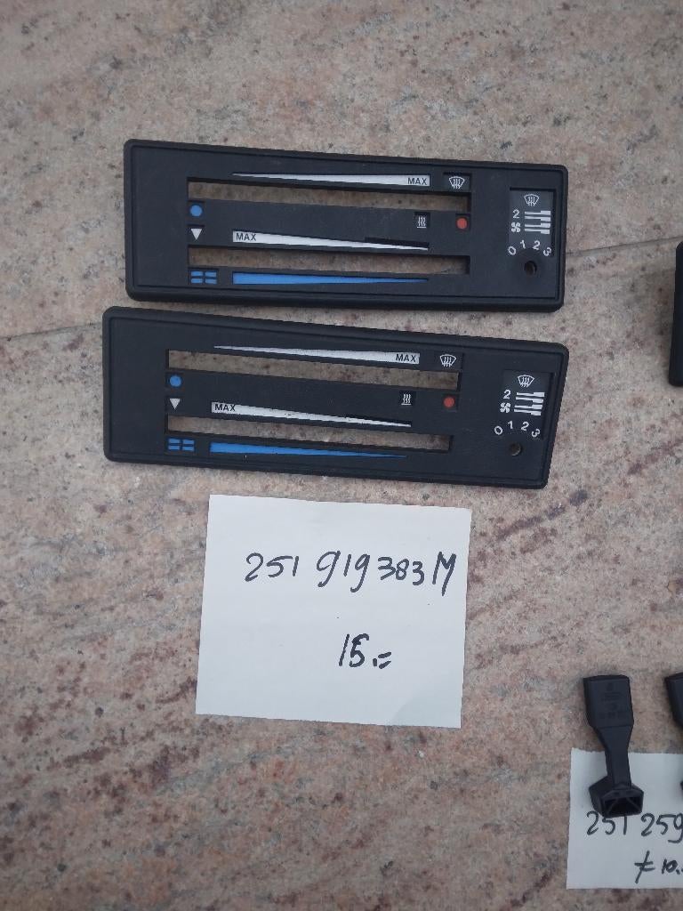 VW T3 Paneel en schuifjes, 251919383M, 251919383L, Auto-onderdelen, Ophalen of Verzenden, Volkswagen