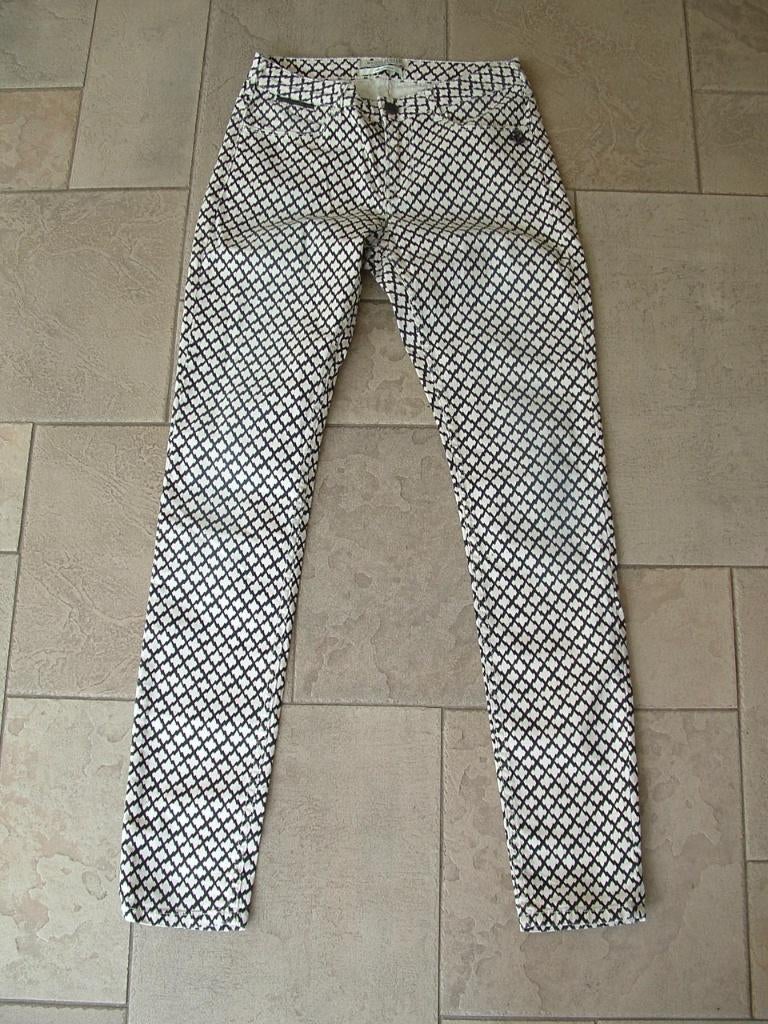 Maison Scotch Acapulco allover printed broek W27-L32, Zwart, Zo goed als nieuw, Maat 34 (XS) of kleiner, Lang