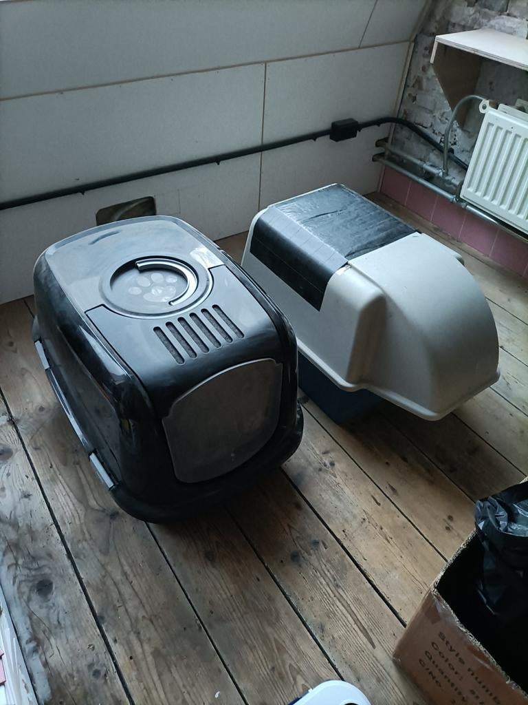2 GROTE kattenbakken + acc., Ophalen