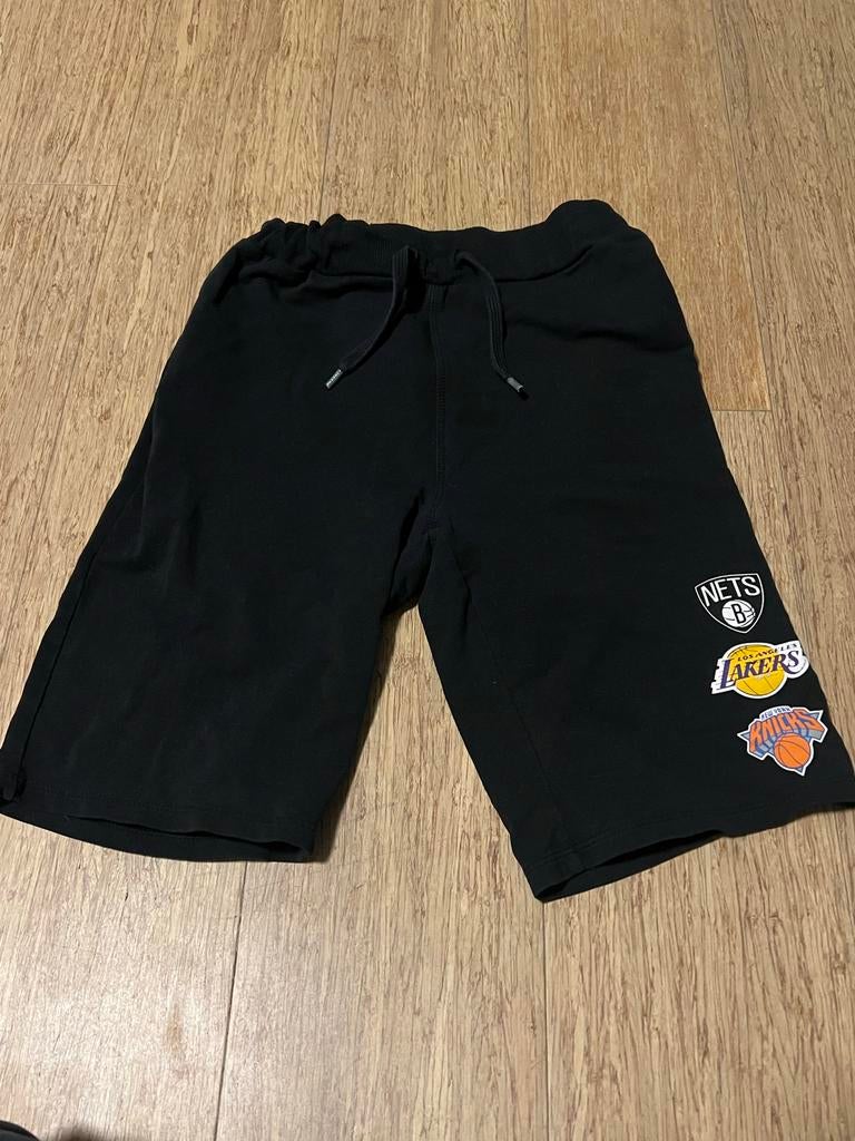 NBA basketbalbroekje voor trainingen - Maat 152 cm, Kinderen en Baby's, Kinderkleding | Maat 152, Ophalen of Verzenden, Gebruikt