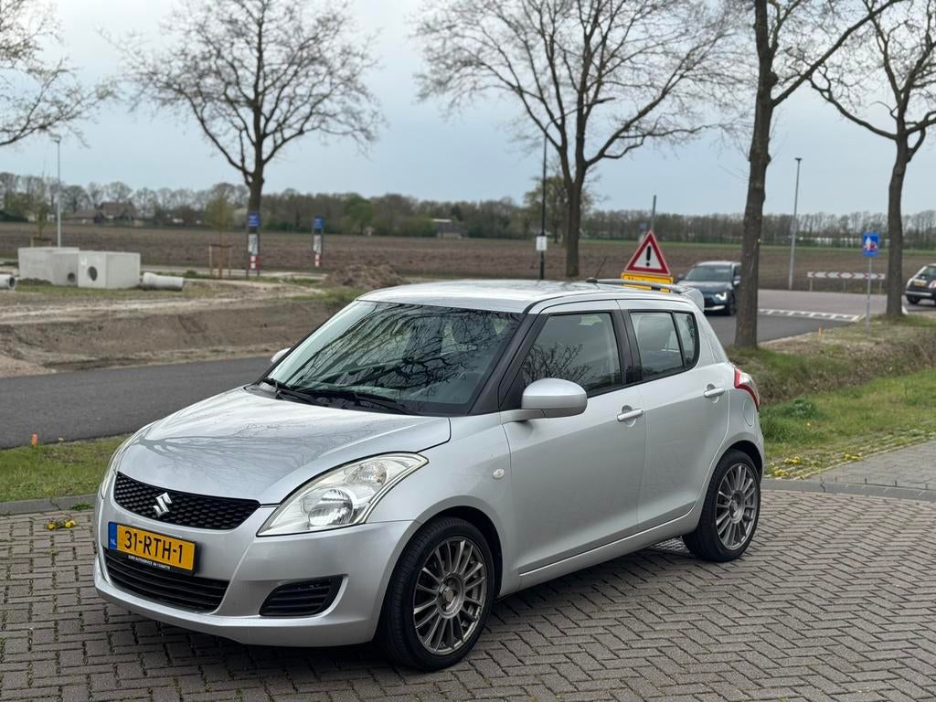 Suzuki Swift 1.2 5-D 2011, Voorwielaandrijving, 4 cilinders, 400 kg, Swift