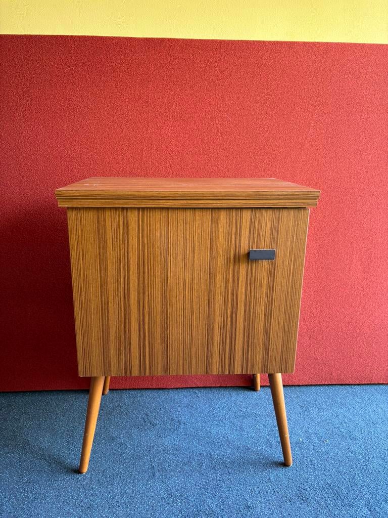 Vintage 70s kastje, Ophalen, Zo goed als nieuw, 25 tot 50 cm, 50 tot 100 cm