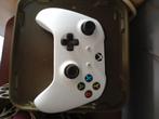 Xbox One Controller - Wit (klepje ontbreekt), Gebruikt, Ophalen of Verzenden, Xbox One, Controller