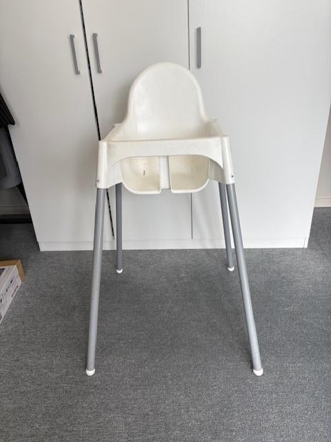 Kinderstoel Ikea, Kinderen en Baby's, Kinderstoelen, Ophalen, Zo goed als nieuw, Overige typen, Aanschuifbaar