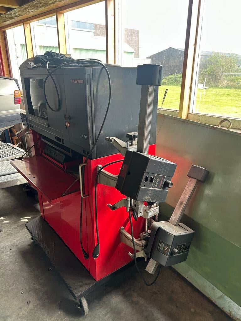 Hunter K211 Uitlijnmachine, Auto diversen, Ophalen of Verzenden
