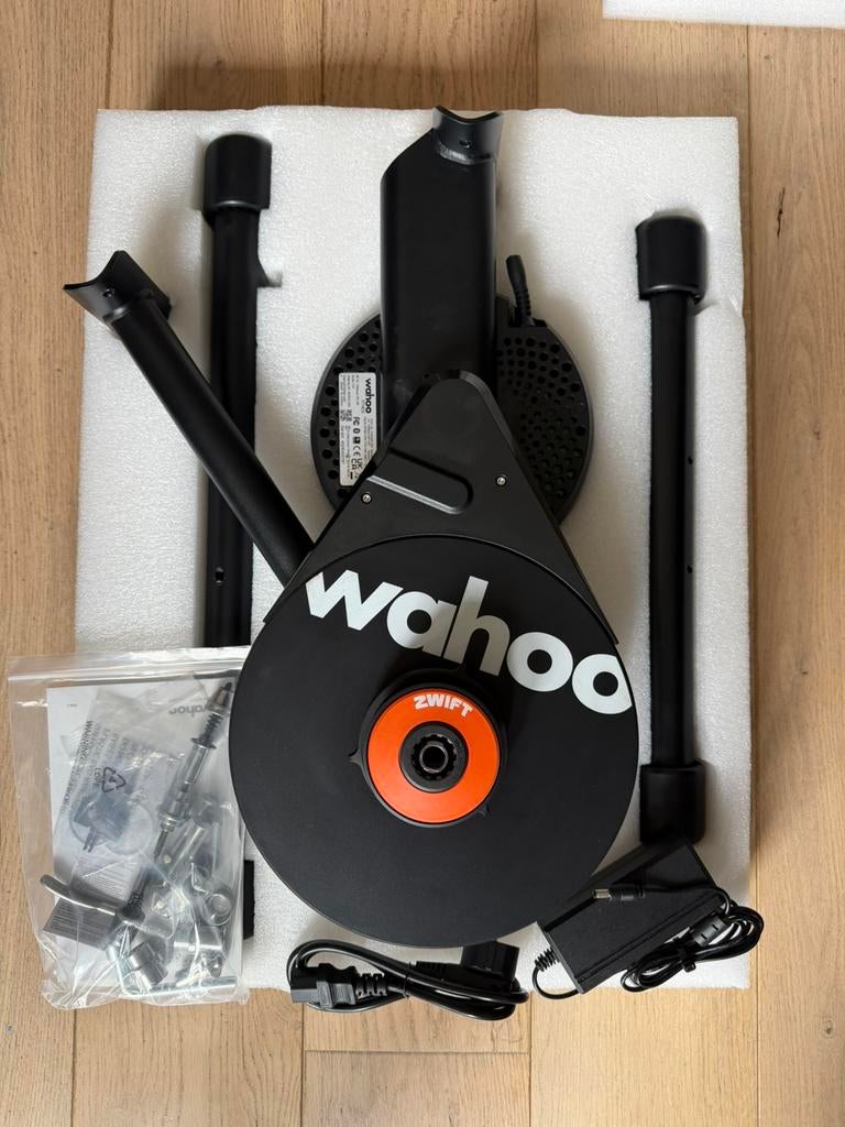 Wahoo KICKR CORE (Refurbished) + Zwift Click – Ongebruikt!, Sport en Fitness, Wielrennen, Ophalen, Zo goed als nieuw, Overige typen
