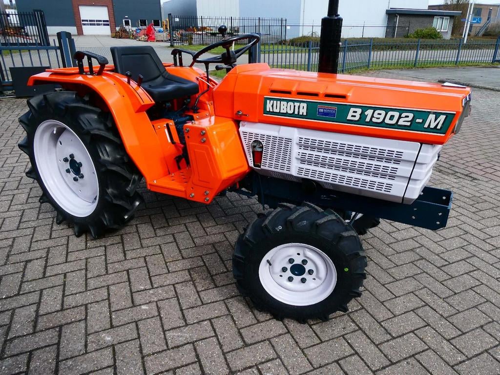 Kubota B1902 4wd / 392 Draaiuren / Superkruipversnelling, Zakelijke goederen, Agrarisch | Tractoren, Overige merken, Gebruikt