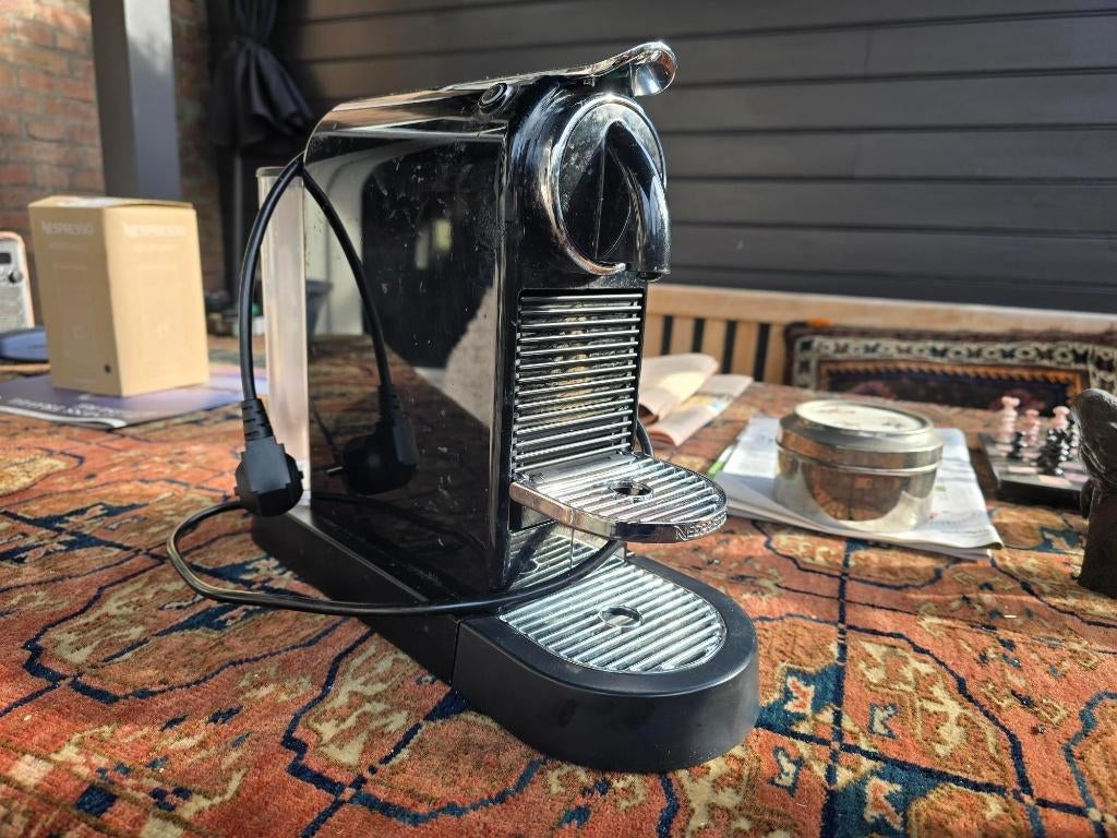 Nespresso Citiz espresso apparaat, Witgoed en Apparatuur, Koffiezetapparaten, Afneembaar waterreservoir, Gebruikt, 10 kopjes of meer