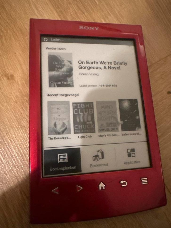 Sony e-reader met kleine vlek in scherm, Computers en Software, E-readers, Gebruikt, Ophalen of Verzenden