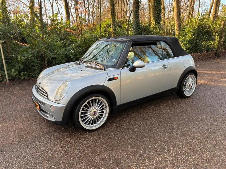 Mini 1.6 16V Cooper Cabrio Navi, PDC en Lederen Bekleding, Auto's, Mini, Particulier, ABS, Airbags, Airconditioning, Alarm, Bluetooth
