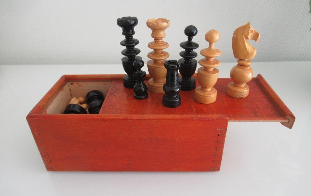 Antieke set Regence / Regency Schaakstukken in kistje, Ophalen of Verzenden, Gebruikt