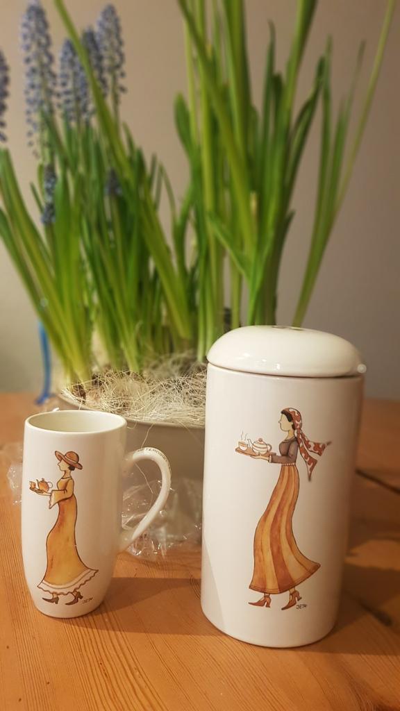 Jet ter Steege., Ophalen of Verzenden, Zo goed als nieuw, Overige stijlen, Kop(pen) en/of Schotel(s)