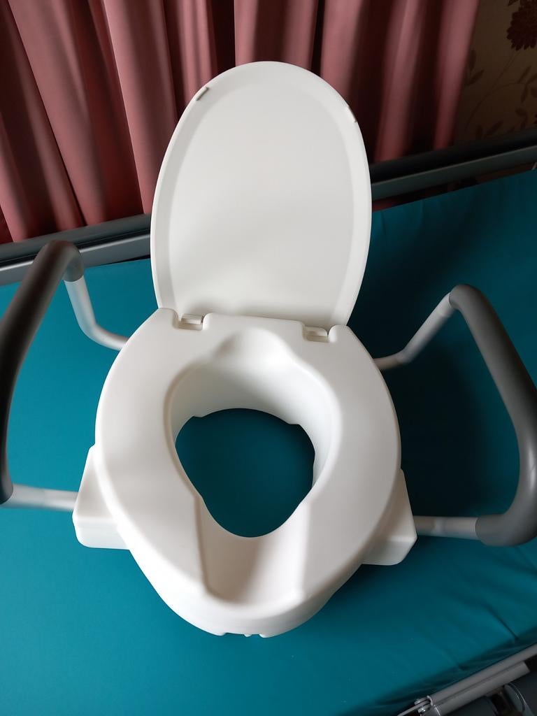 W.C verhoger, Ophalen