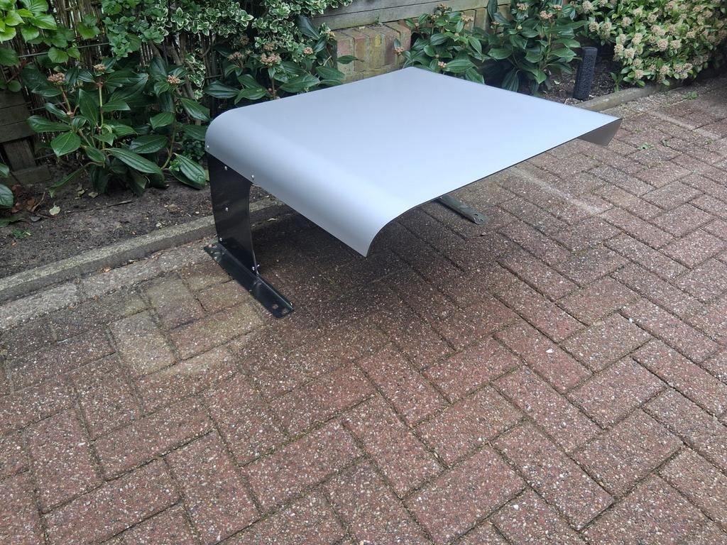 Robotmaaier laadstation overkapping  / garage, Tuin en Terras, Grasmaaiers, Ophalen, Zo goed als nieuw