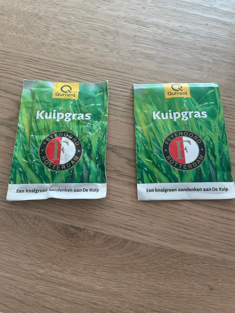 2 zakjes Feyenoord Kuipgras - 1 goed, 1 iets minder, Ophalen of Verzenden, Gehele jaar, Volle zon, Zaad