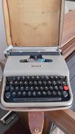 Vintage, collectors item, Olivetti Lettera 22 in originele r, Ophalen