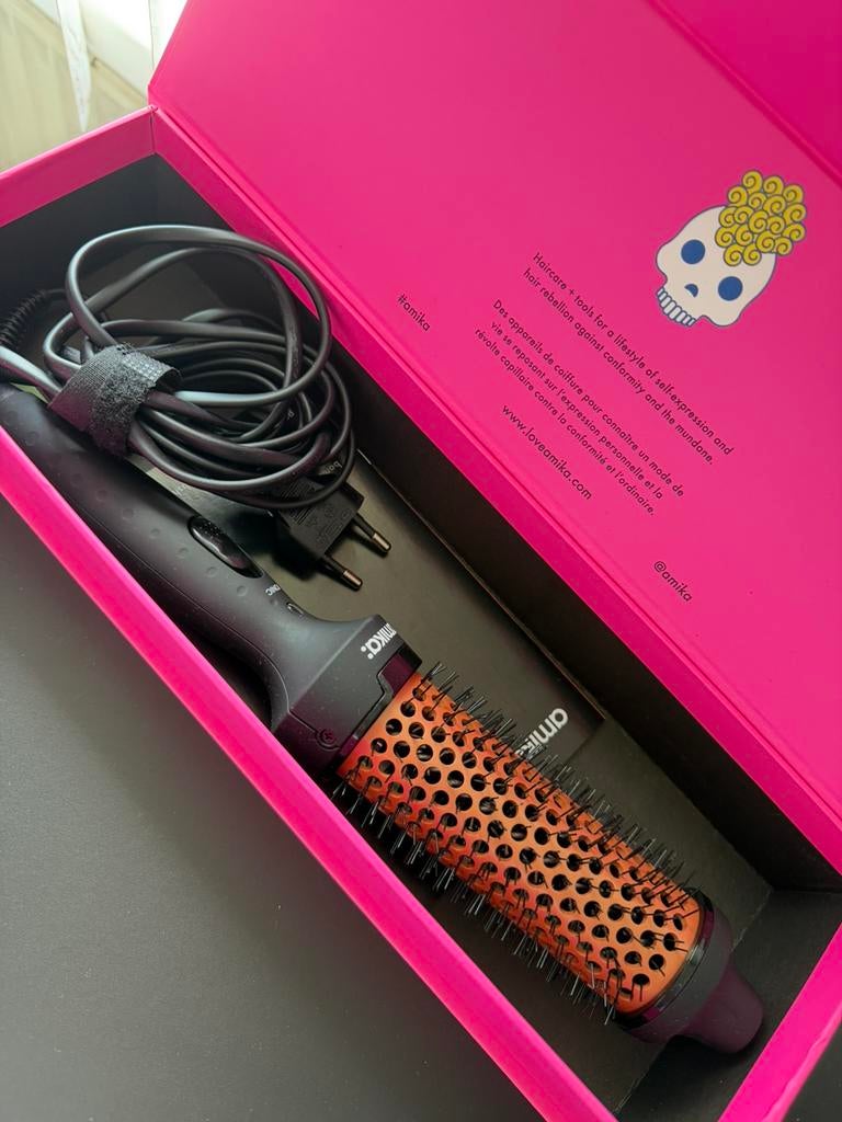 Amika Babe thermal blow out brush - nieuw, Ophalen of Verzenden, Zo goed als nieuw, Krultang of Stijltang
