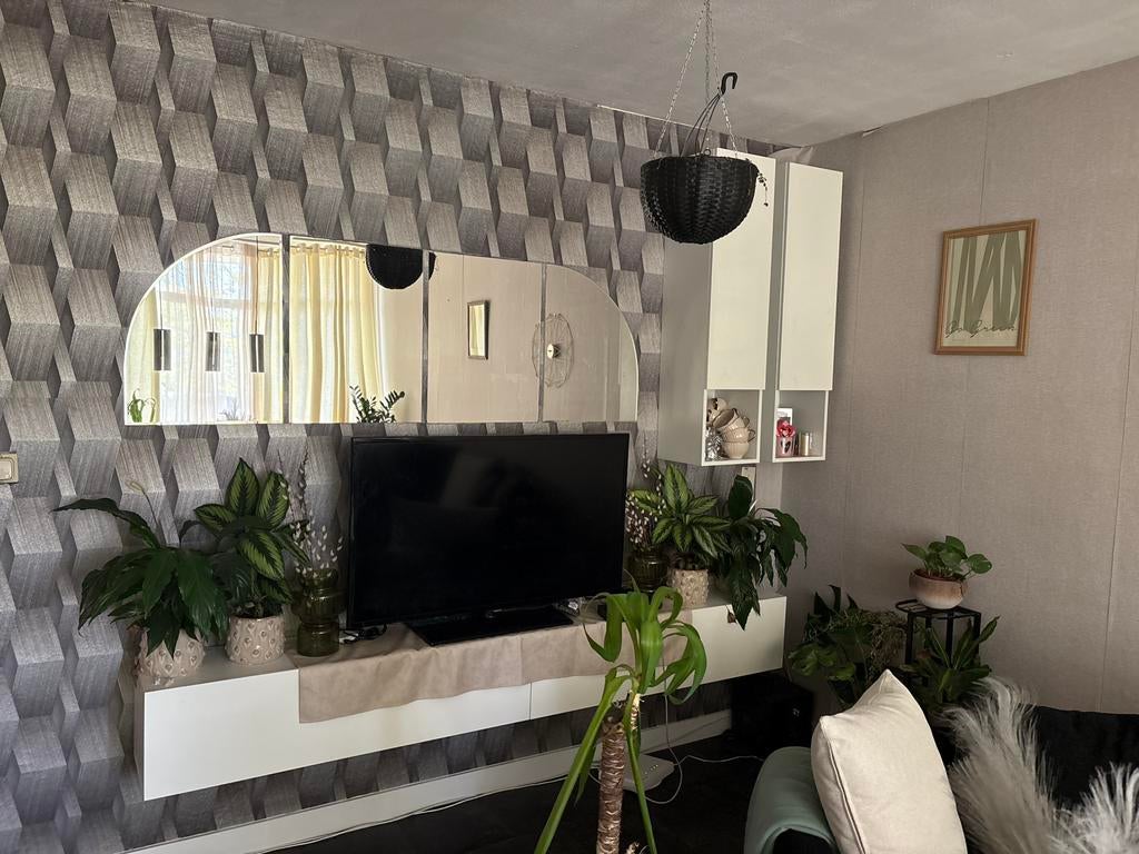 Witte set, TV-meubel met 2 hangkasten (zonder tv), Ophalen