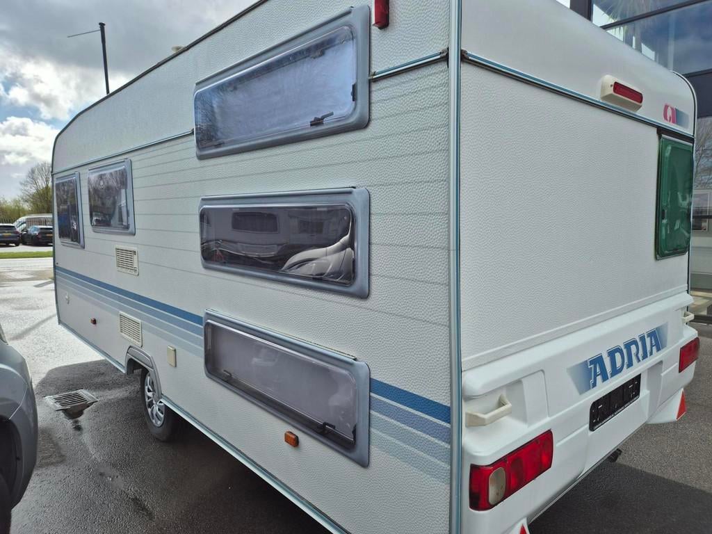 ADRIA ALTEA 502DT 3 pers. triple stapelbed & voortent 1e eig, Caravans en Kamperen, Caravans, Bedrijf, Treinzit, Adria, Stikkenweg, 62
7021 BN  Zelhem, NL