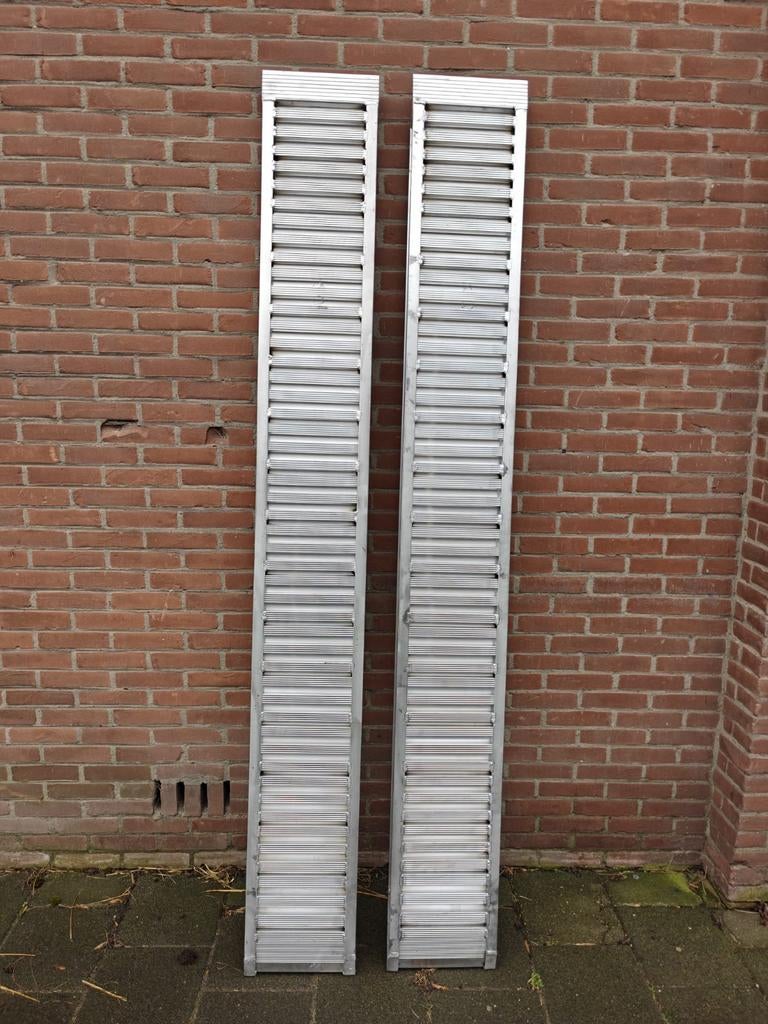 Aluminium oprijplaten/ Rijplaten aanhanger, Ophalen, Zo goed als nieuw