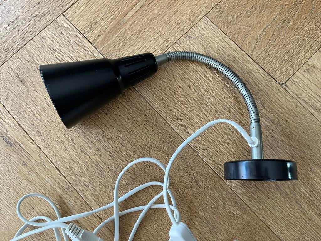 KVART wandlamp zwart, Huis en Inrichting, Lampen | Wandlampen, Ophalen, Zo goed als nieuw, Metaal