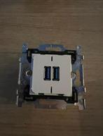 Niko USB smart 3,5A en afdekplaten, Ophalen of Verzenden, Nieuw, Overige typen