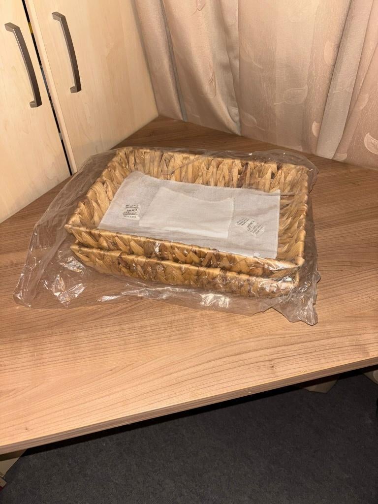 Set van 2 gevlochten fruitmanden met voering – nieuw in doos, Huis en Inrichting, Woonaccessoires | Schalen en Manden, Rond, Nieuw