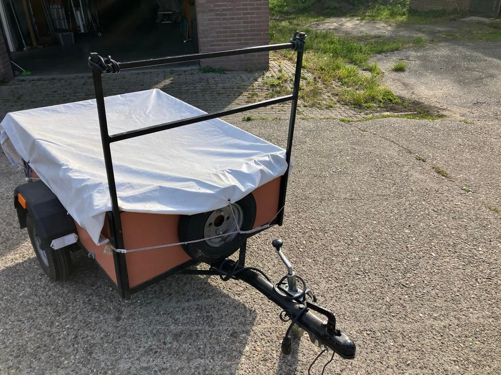 Compacte aanhangwagen met afdekzeil, Ophalen, Gebruikt