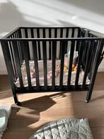 Box + Wielen Childhome PA94BL Zwart Incl matras laken kleed, Ophalen of Verzenden, Gebruikt, Rechthoekig, Wieltjes