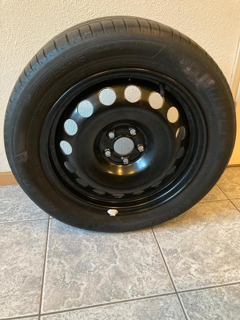 Reservewiel met zomerband € 35,00/Vierseizoenenband € 15,00, Ophalen